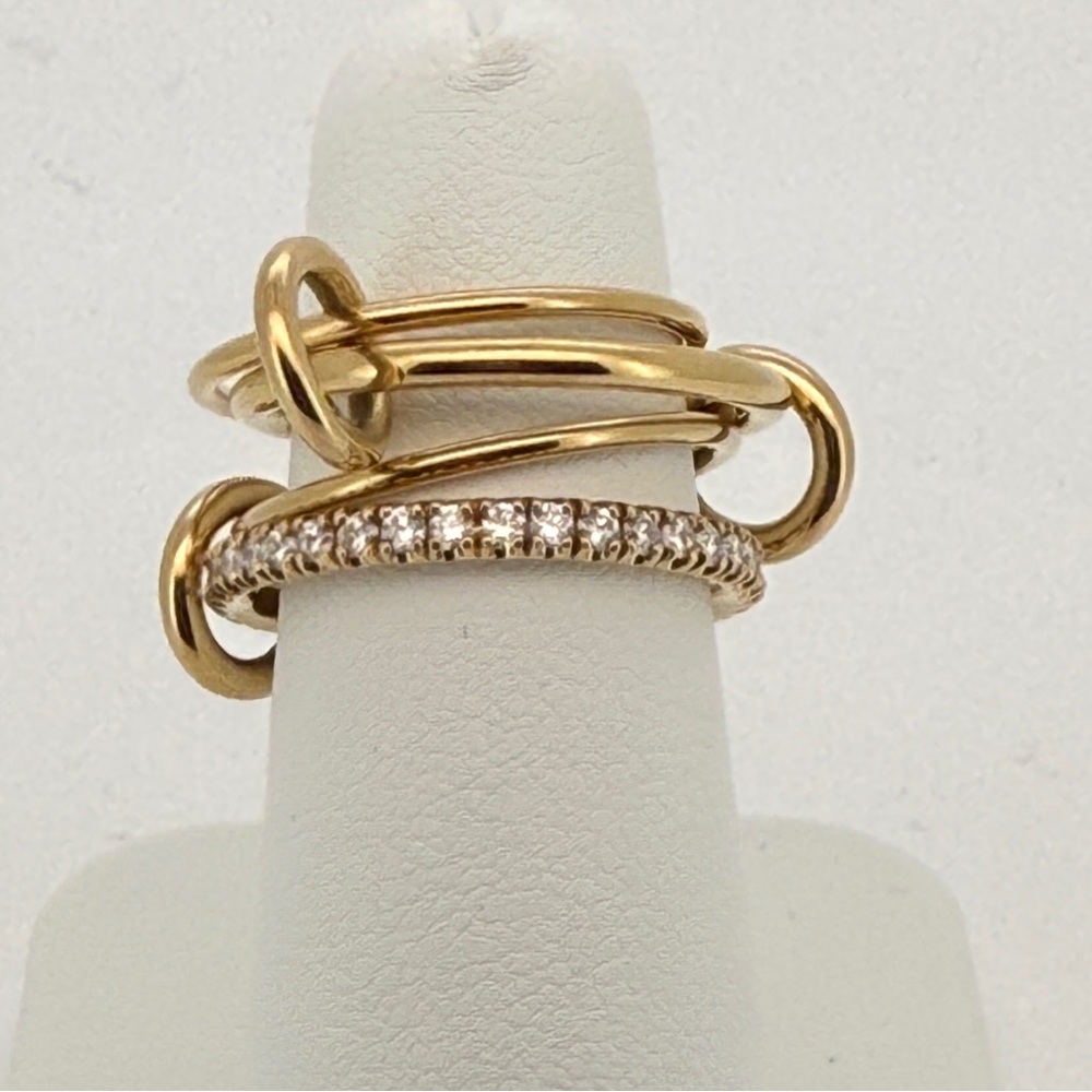 Spinelli Kilcollin Elegant 18K Gold and Diamond Pisces ring 6.5